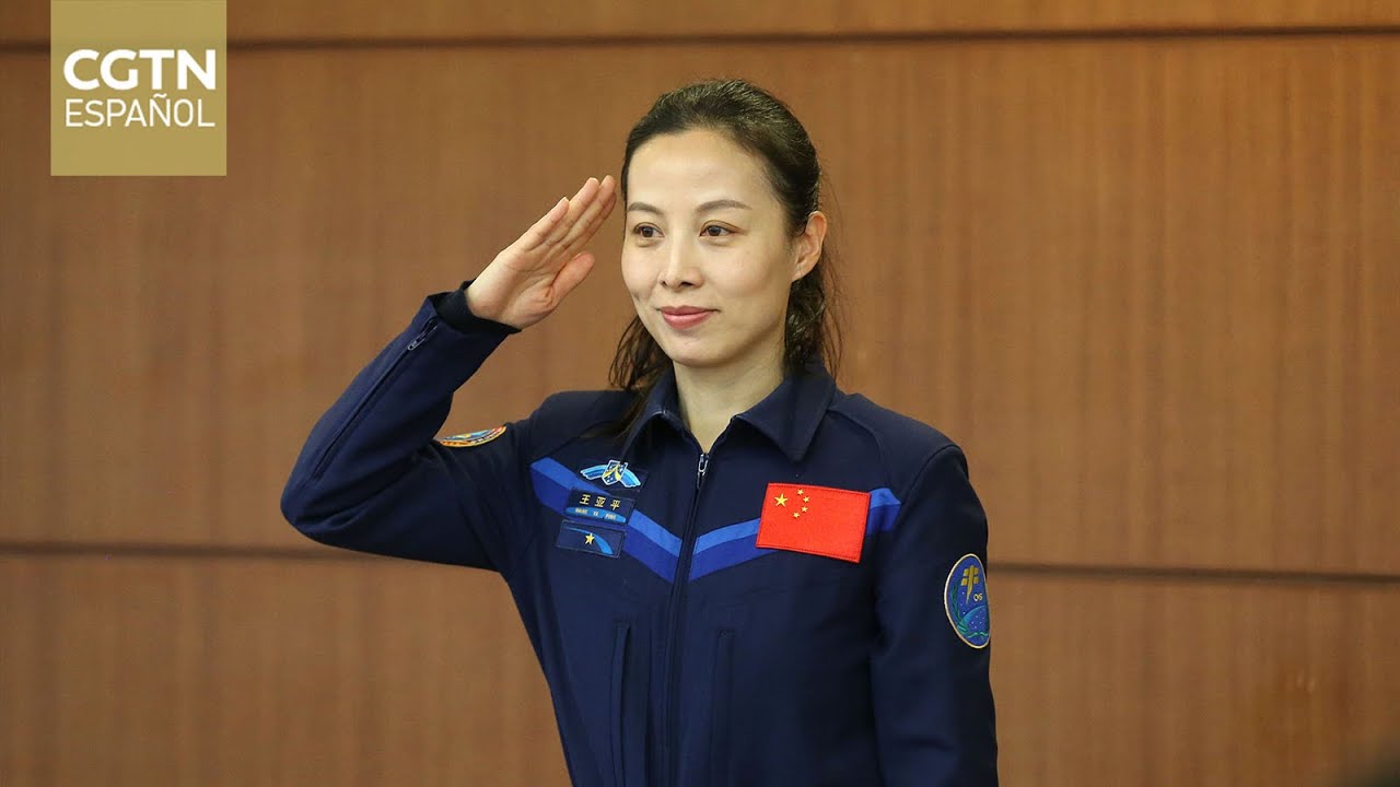 cuántas mujeres han viajado fuera del planeta tierra