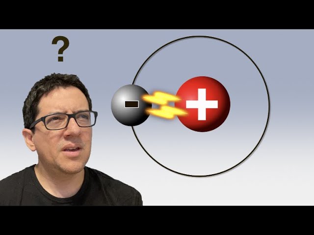 que tipo de carga tienen los protones